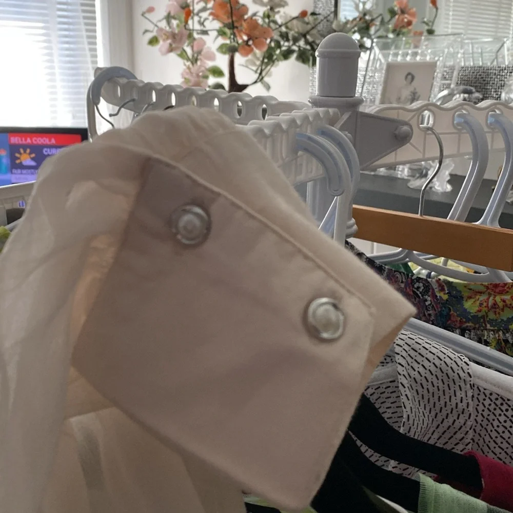 Cream 100% Viscose Top - Picture 2 of 2